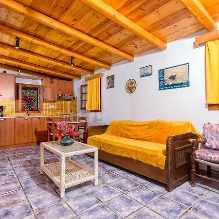 Liuba Hotel Vasilikí